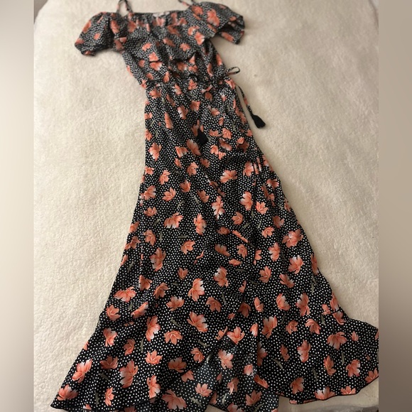 Blush Dresses & Skirts - NWOT Blush Black and Pink Floral High Low Dress